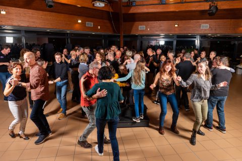 Danse salsa kizomba à la MJC de Rodez